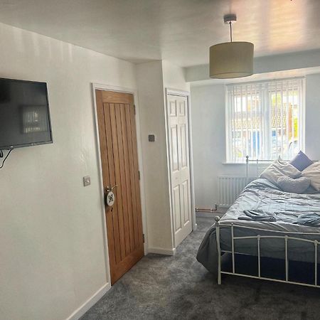 Modern Comfortable Quiet Self Contained Apartments Brackley  Exteriör bild